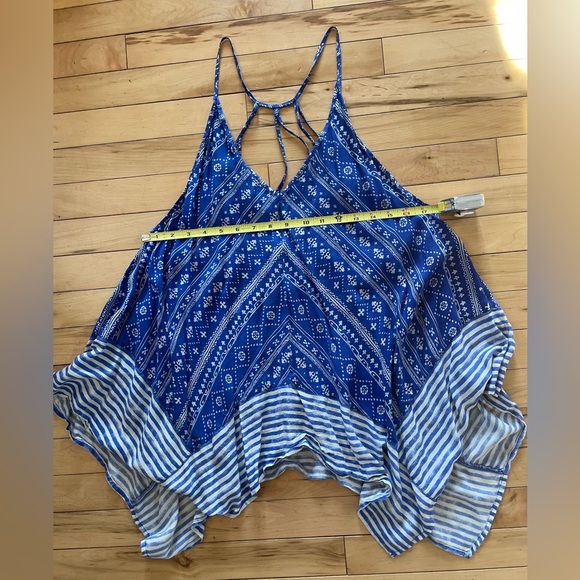 Sun & Shadow Blue and White Open Back Tank Top - Picture 4 of 5